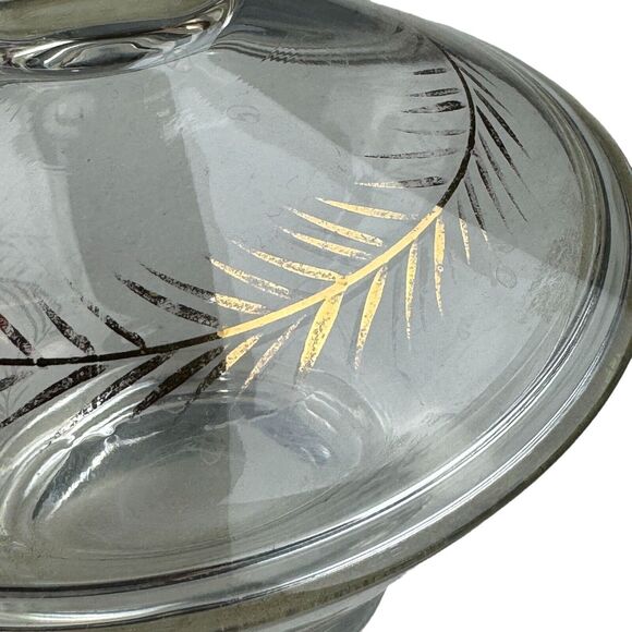 Hazel Atlas Candy Dish With Lid - Gold Wreath - Picture 6 of 7